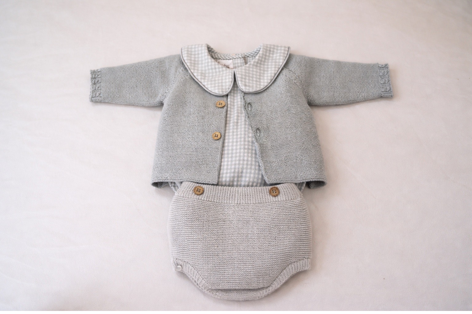 64418C4F-8A71-420B-AB4D-DFE1B674E9D0